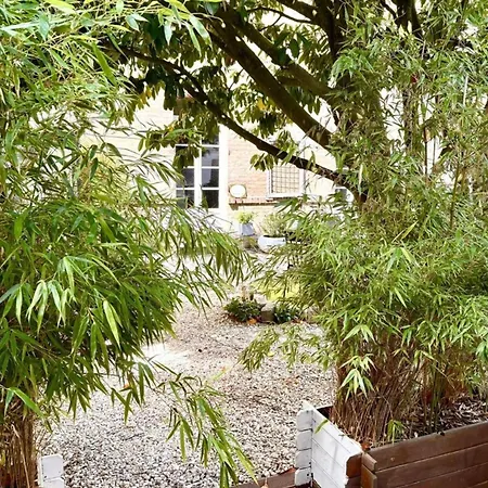 Maison Arcania Raw Charm & Secret Garden Semesterbostad *